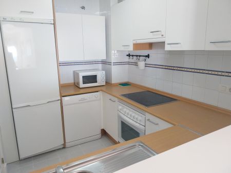 Apartamento de alquiler en Calle Almencino, Calahonda - Photo 5