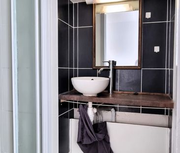 Superbe studio en rez-de-chaussée avec terrasse - Photo 4