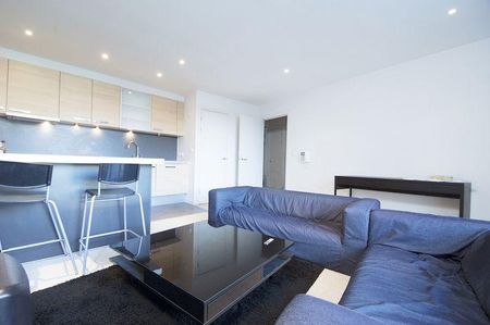1 bedroom apartment to rent - Photo 2