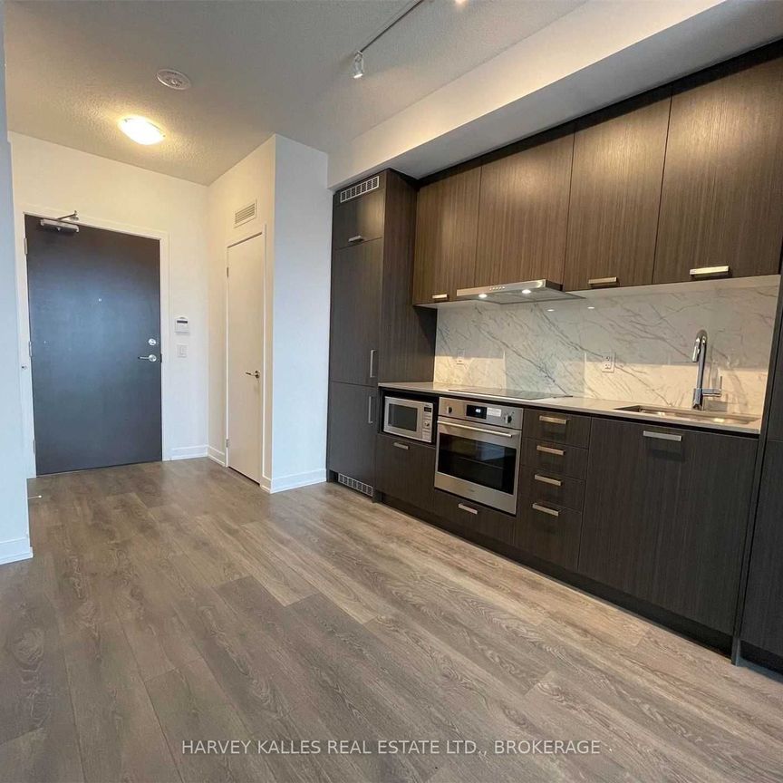 For Lease - 38 Honeycrisp Crescent Unit# 2006, Vaughan, Ontario - Photo 1