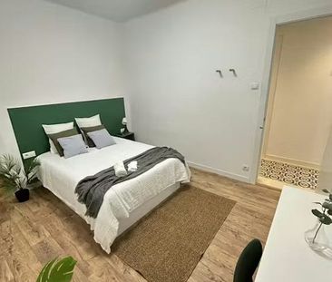 Passeig de l'Exposició, Barcelona, Catalonia 08004 - Photo 1