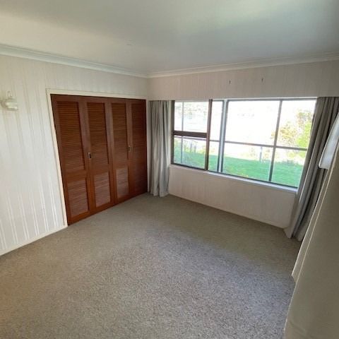 Warm Family Home with Stunning Views - Maungatapu - Photo 1