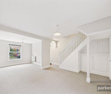 3 bedroom terraced house to rent - Photo 1