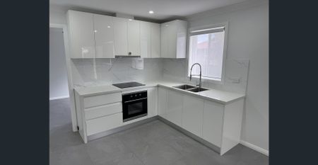 NEAR NEW 2-BEDROOM GRANNY FLAT - Photo 3