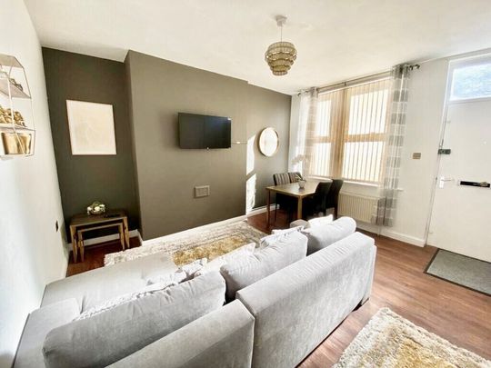 Clifton Avenue - Photo 1