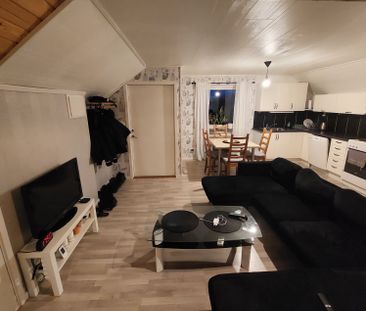 Södra Nissastigen, Smålandsstenar - Foto 1