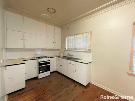 4/23 Tucker Street, Turvey Park, NSW 2650 - Photo 4