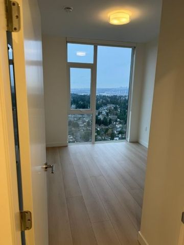 Stunning New 1 Bed/Den View Condo, Century City, Surrey - Photo 3