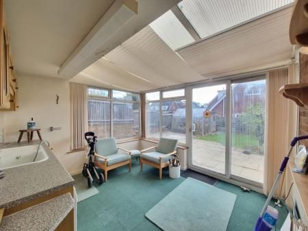 Kelmarsh Avenue, Leicester - Photo 3