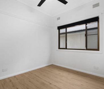 Renovated 2 Bedroom Home - Photo 3