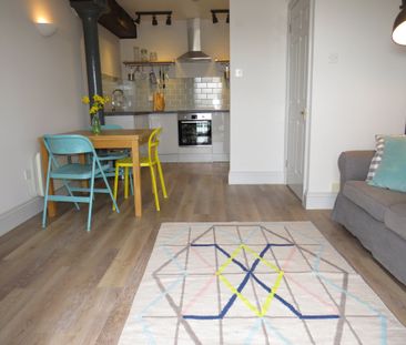 1 Bedroom - Photo 3
