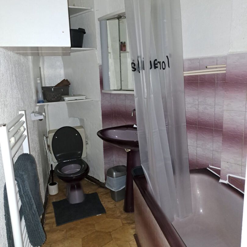 Studio de 28.43 m² avec mezzanine dans le centre-ville de La Ciotat, - Photo 1