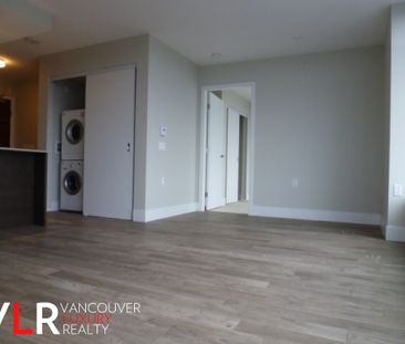 Condo in North Vancouver, BC - Photo 3