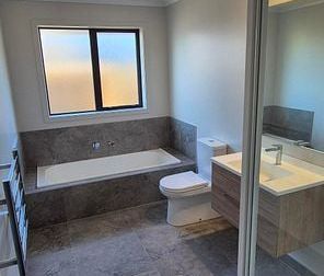 Stylish 4BR Home in One Tree Point - Photo 6