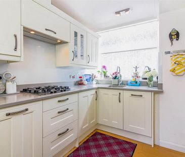 2 bedroom maisonette to rent - Photo 3