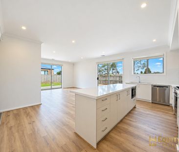 Brand New Modern Family Living in Manor Lakes – 29 Praline Street - Photo 6