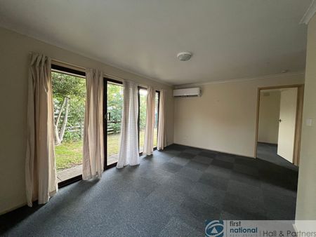 1 / 10 Tarene Street, Dandenong - Photo 4