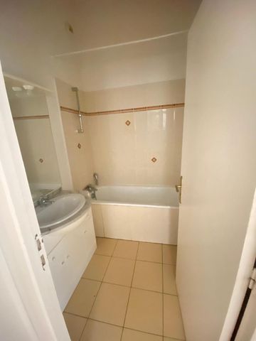Location Appartement 2 pièces 52m² BORDEAUX 33000 - Photo 2