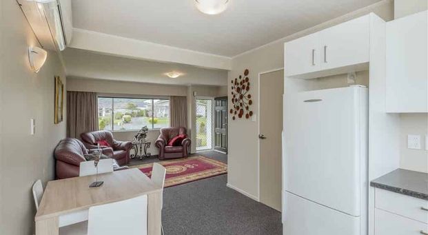 Very Tidy Two Bed Town House - Photo 1