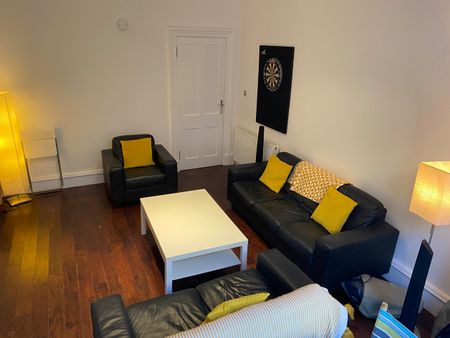 2 Bed Flat, Ruthven Street, G12 - Photo 3