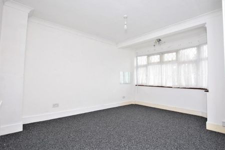 Jarrow Road, Chadwell Heath, RM6 - Photo 5