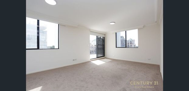 Spacious 3-Bedroom Veronne Apartment - Photo 1