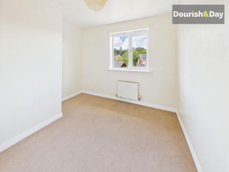 2 bedroom semi-detached bungalow to rent - Photo 3