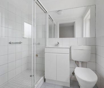 1/18 Nightingale Street, St Kilda East VIC 3183 - Apartment For Ren... - Photo 5
