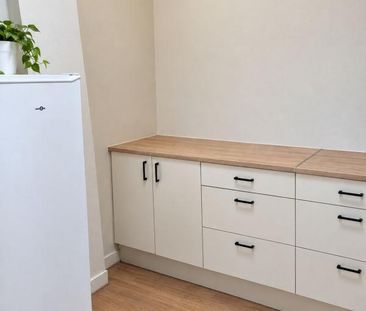 Location Appartement 4 pièces 94m² DAX 40100 - Photo 2