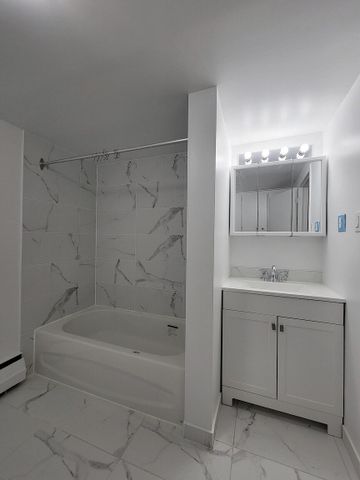 234 Rue de Pierrefontaine, Boisbriand, QC - Photo 3