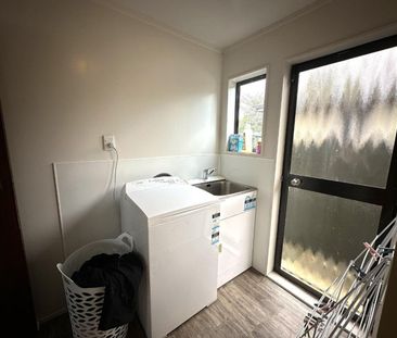 Prime city location - four bedroom student rental! - Photo 6