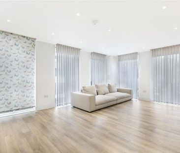 3 bedroom flat to rent - Photo 4