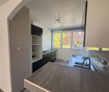 Location Appartement 5 pièces 89m² - Photo 3