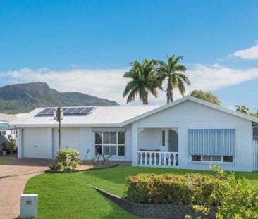 Spacious Annandale Home with Pool & Outdoor Living - Photo 6