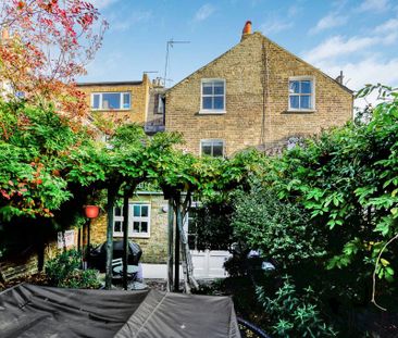 3 bedroom semi-detached house to rent - Photo 6