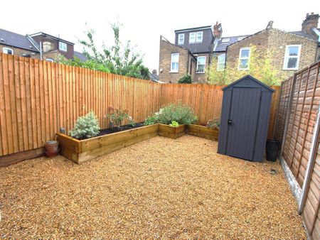 2 bedroom terraced house to rent - Photo 3