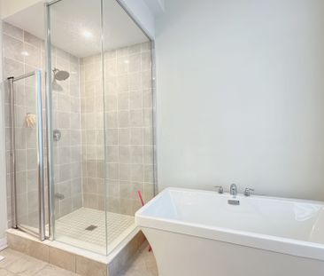 For Lease - 33 Millman Lane, Richmond Hill, Ontario - Photo 4