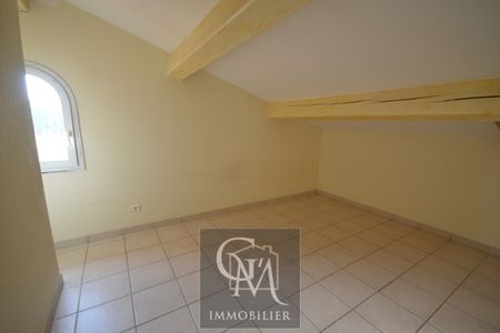 T3 à louer à Sanary en duplex - Photo 5