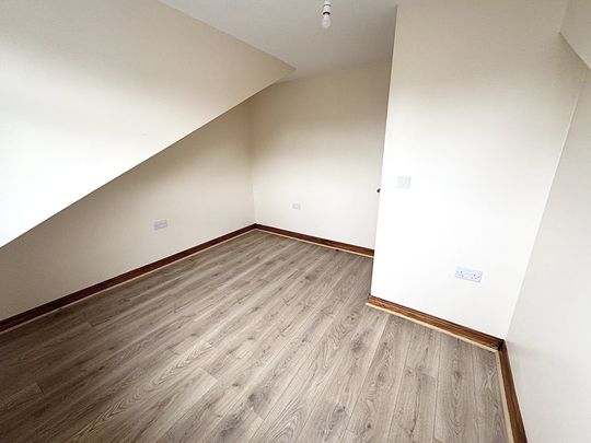 Laisteridge Lane, Bradford - Photo 1