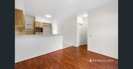 Modern Living Perfect for Professionals! - Photo 2