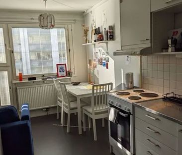 Private Room in Shared Apartment in Backa - Photo 2