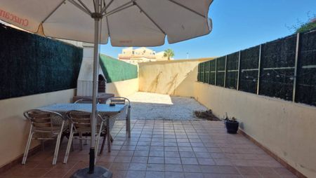 Townhouse for Rent in Residencial Baños de Europa – Torrevieja - Photo 5