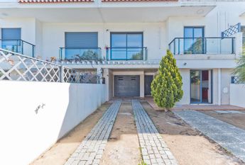 3 Bedroom House with a view, Oeiras Golf Residence, Oeiras