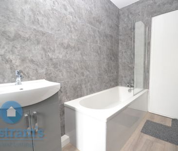 References Pending - 4 bed Semi-Detached House - Photo 3