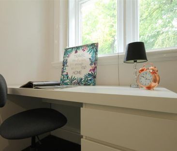 1 bedroom in a house share to rent - Photo 5