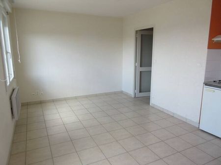 Location appartement t1 bis 2 pièces 36 m² à Rodez (12000) BOURRAN - Photo 2