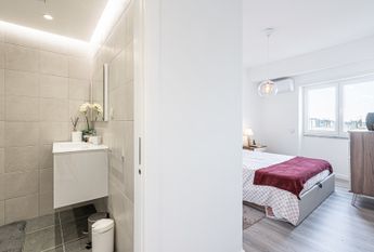 APARTAMENTO T3 MOBILADO EM CARNAXIDE