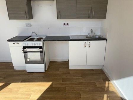2 bedroom flat to rent - Photo 3