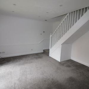 2 bedroom Terraced House To Let - Photo 1