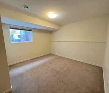 June 1: 2 bedroom, 1 bath walkout suite – Upper Mission - Photo 5